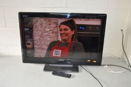 A TOSHIBA 32AV554D 32ins LCD TV with remote (PAT pass and working)