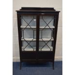 AN EDWARDIAN MAHOGANY ASTRAGAL GLAZED TWO DOOR DISPLAY CABINET, white painted interior, width 92cm x