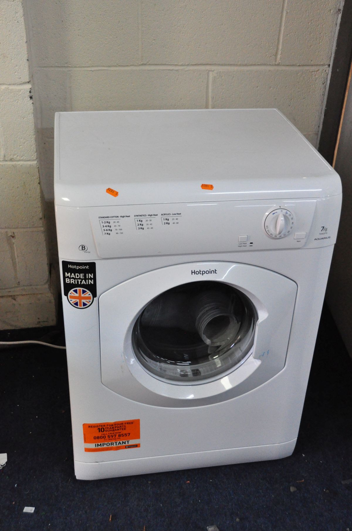 A HOTPOINT AQUARIUS TVM570 TUMBLE DRYER (PAT pass and working)