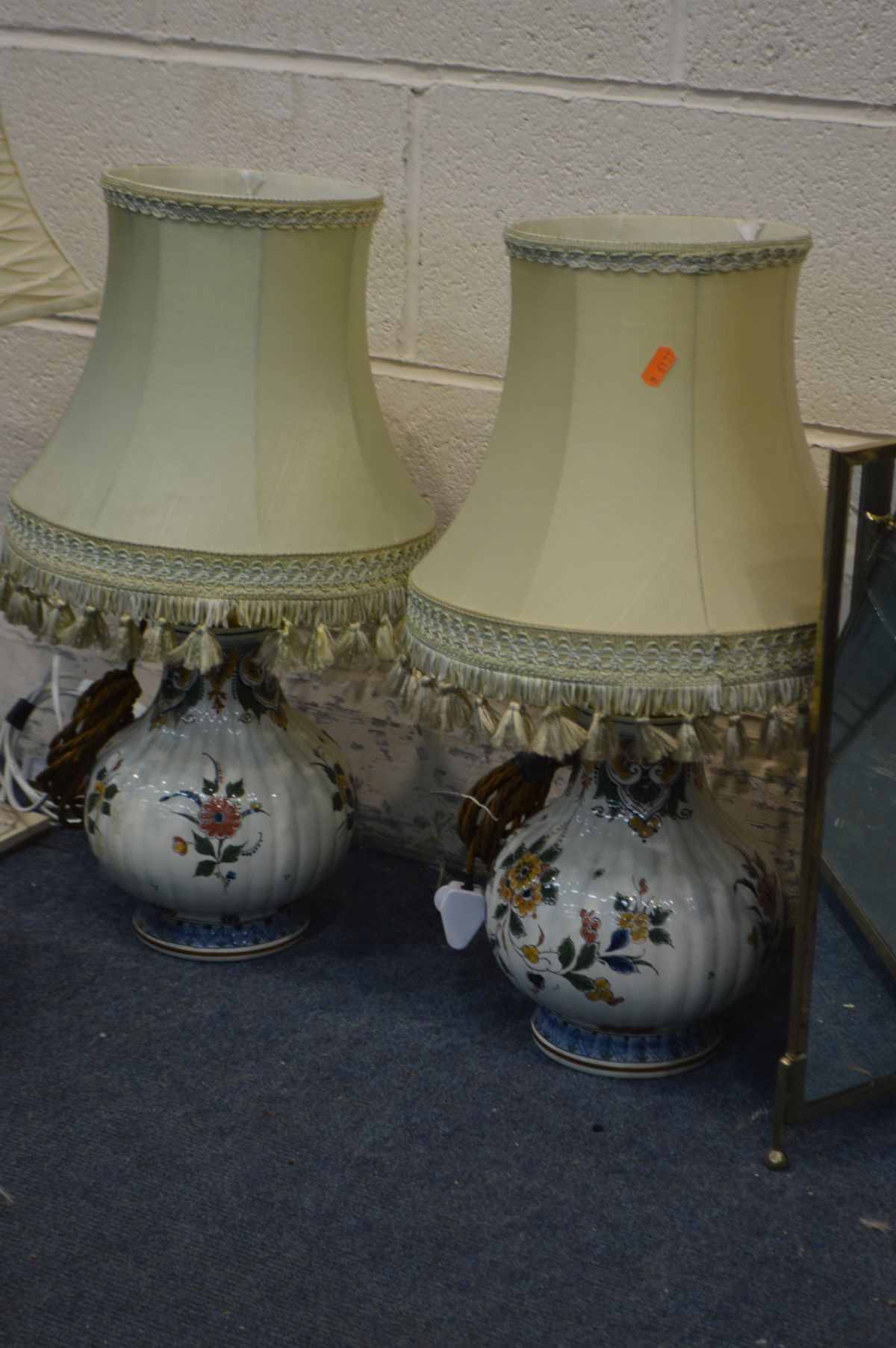 A PAIR OF CERAMIC FLORAL PATTERNED VASES, with later detachable light fittings, along with three - Image 3 of 5