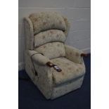 A HSL FLORAL UPHOLSTERED ELECTRIC RISE AND RECLINE ARMCHAIR (PAT pass and working)