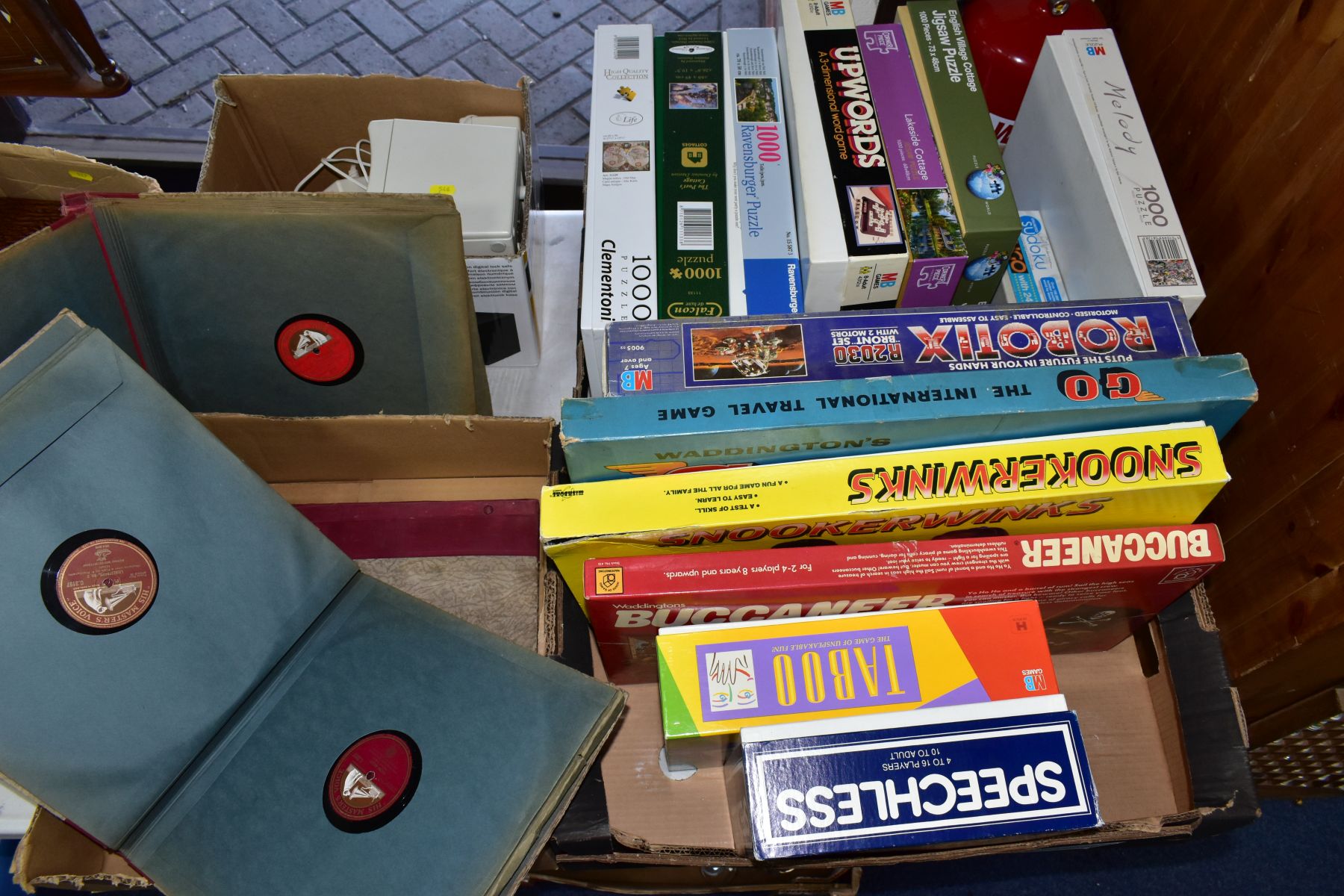 FOUR BOXES OF BOXED GAMES, MODERN JIGSAW PUZZLES, three albums of 78's and a box of Cambridge