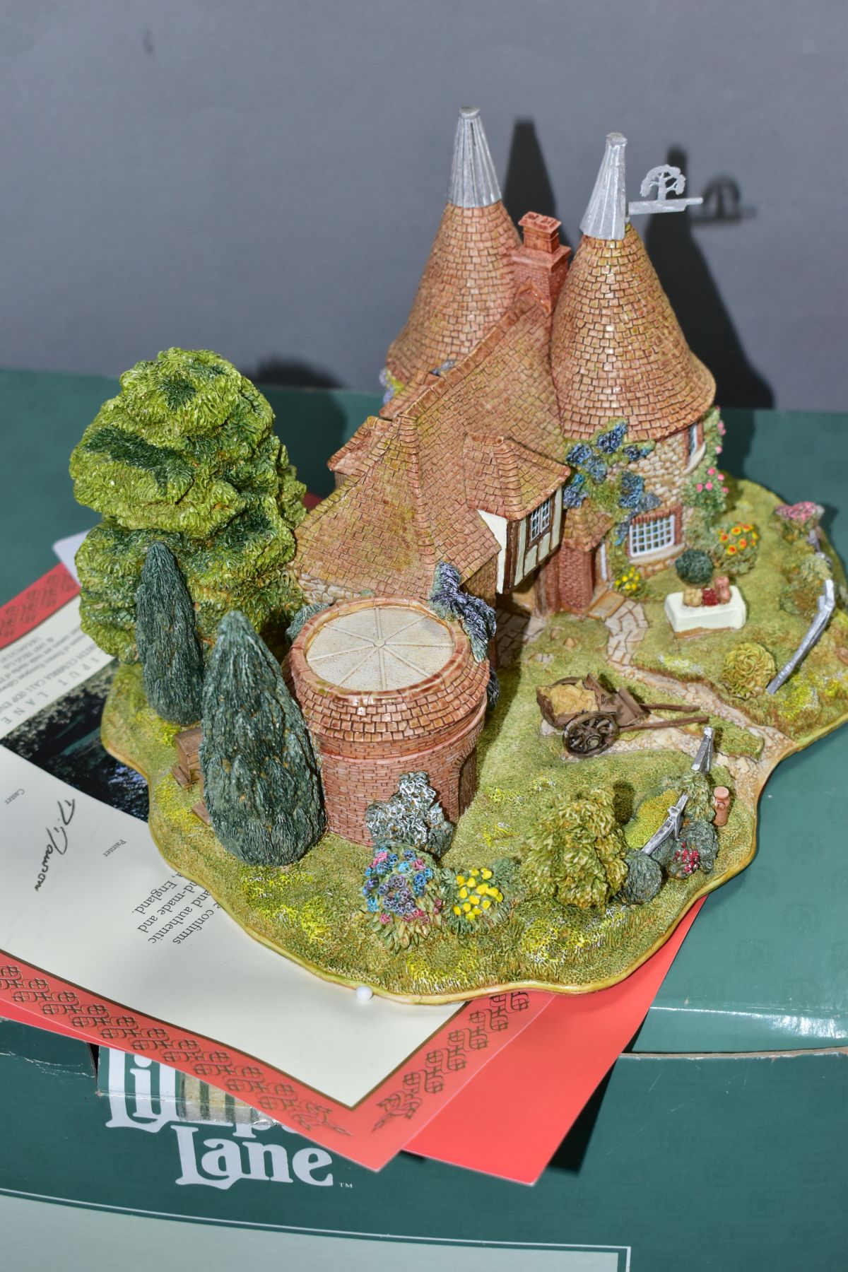 TWO BOXED LIMITED EDITION LILLIPUT LANE SCULPTURES, 'We Plough The Fields & Scatter' L2412, No - Bild 9 aus 9