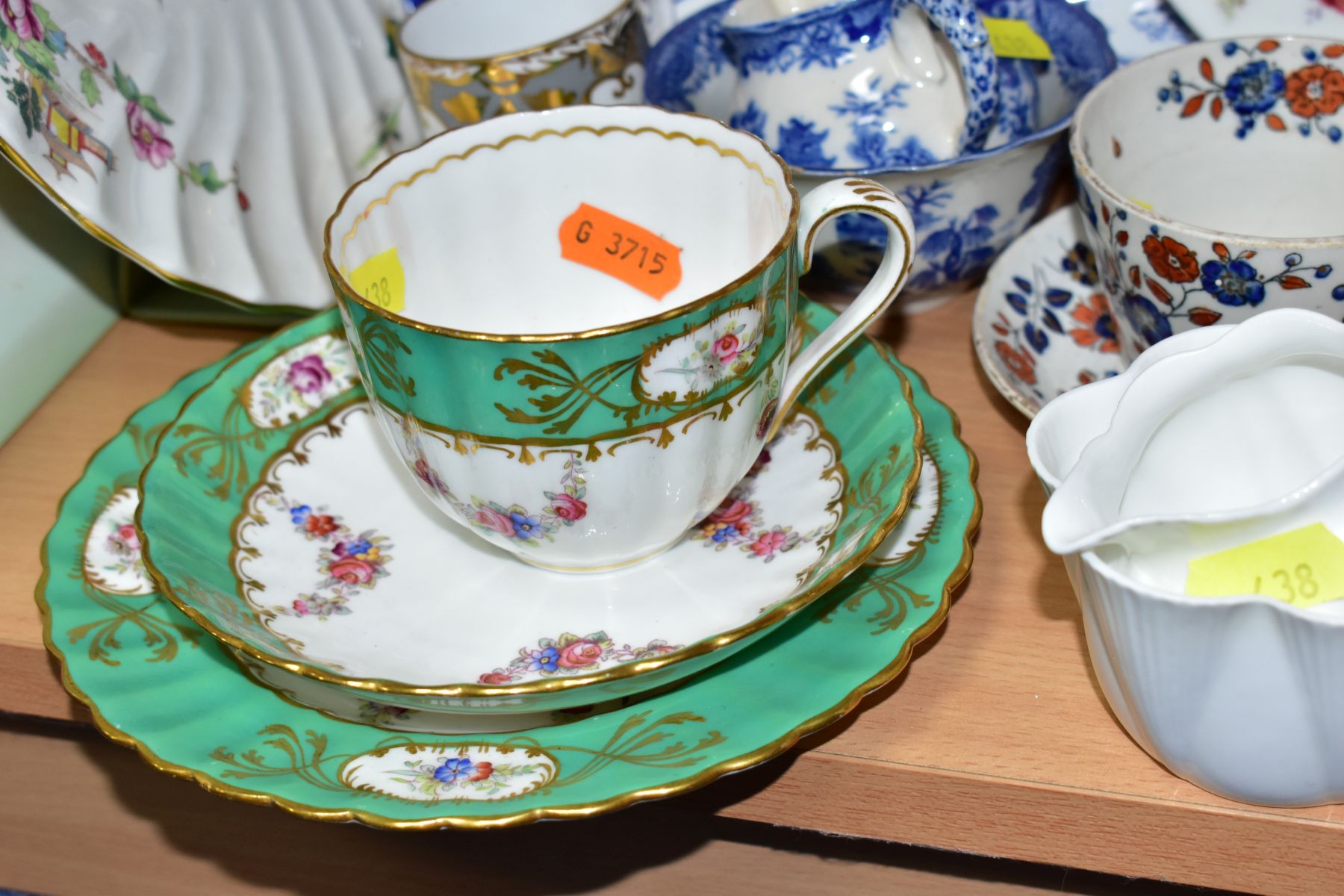 A GROUP OF CERAMICS, to include various cabinet cups and saucers (Dresden, Copeland China, - Image 8 of 16