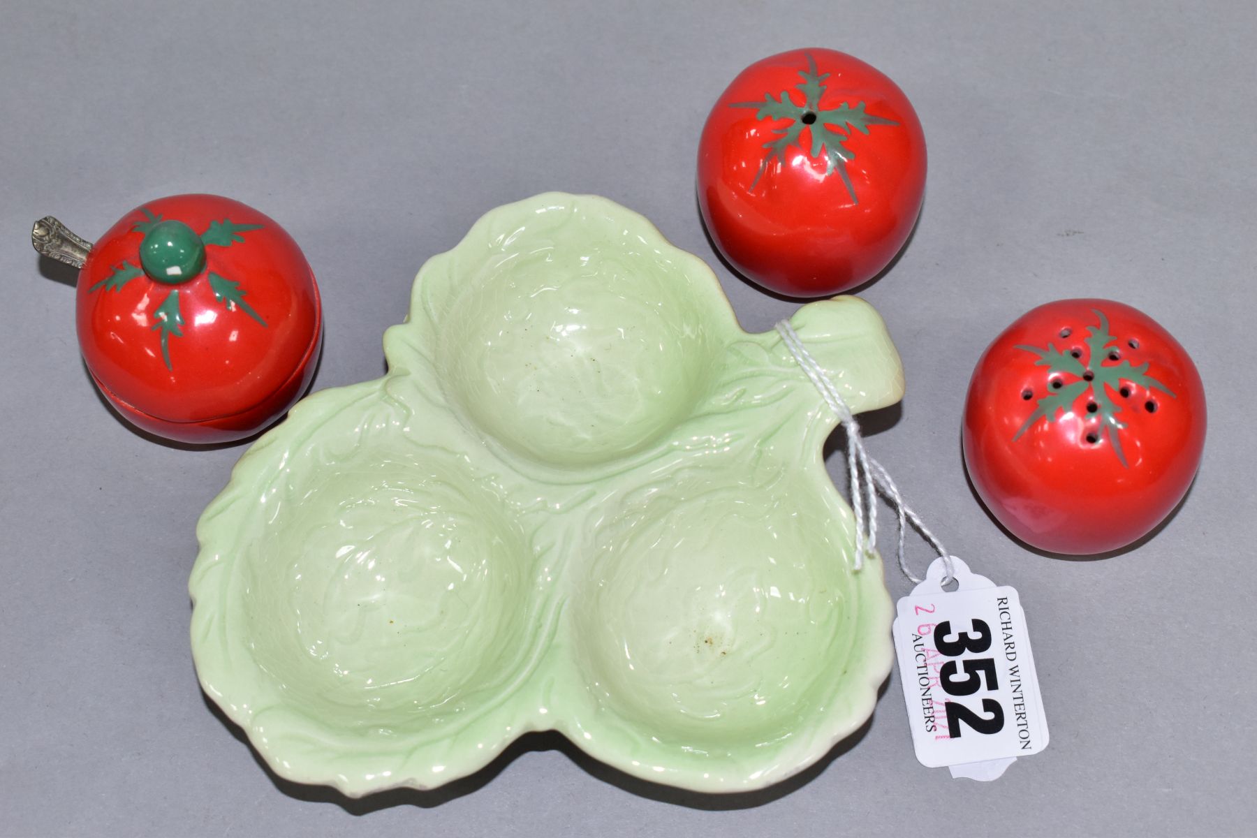 A CARLTON WARE AUSTRALIAN DESIGN CRUET IN THE FORM OF THREE TOMATOES ON A LEAF MOULDED STAND, salt - Image 3 of 6