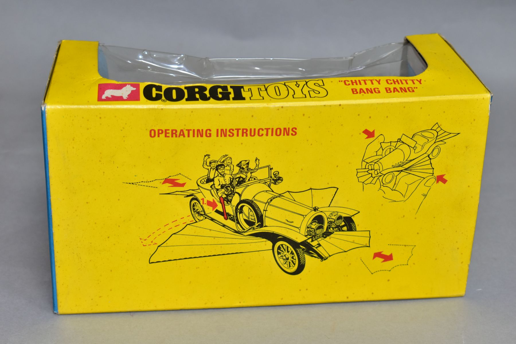 A BOXED CORGI TOYS 'CHITTY CHITTY BANG BANG' CAR, No 266, rarer version with the gold trim, - Bild 7 aus 7