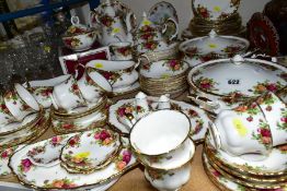 ROYAL ALBERT 'OLD COUNTRY ROSES' EIGHT PLACE DINNER/TEA SERVICE, etc, comprising eight each 26cm