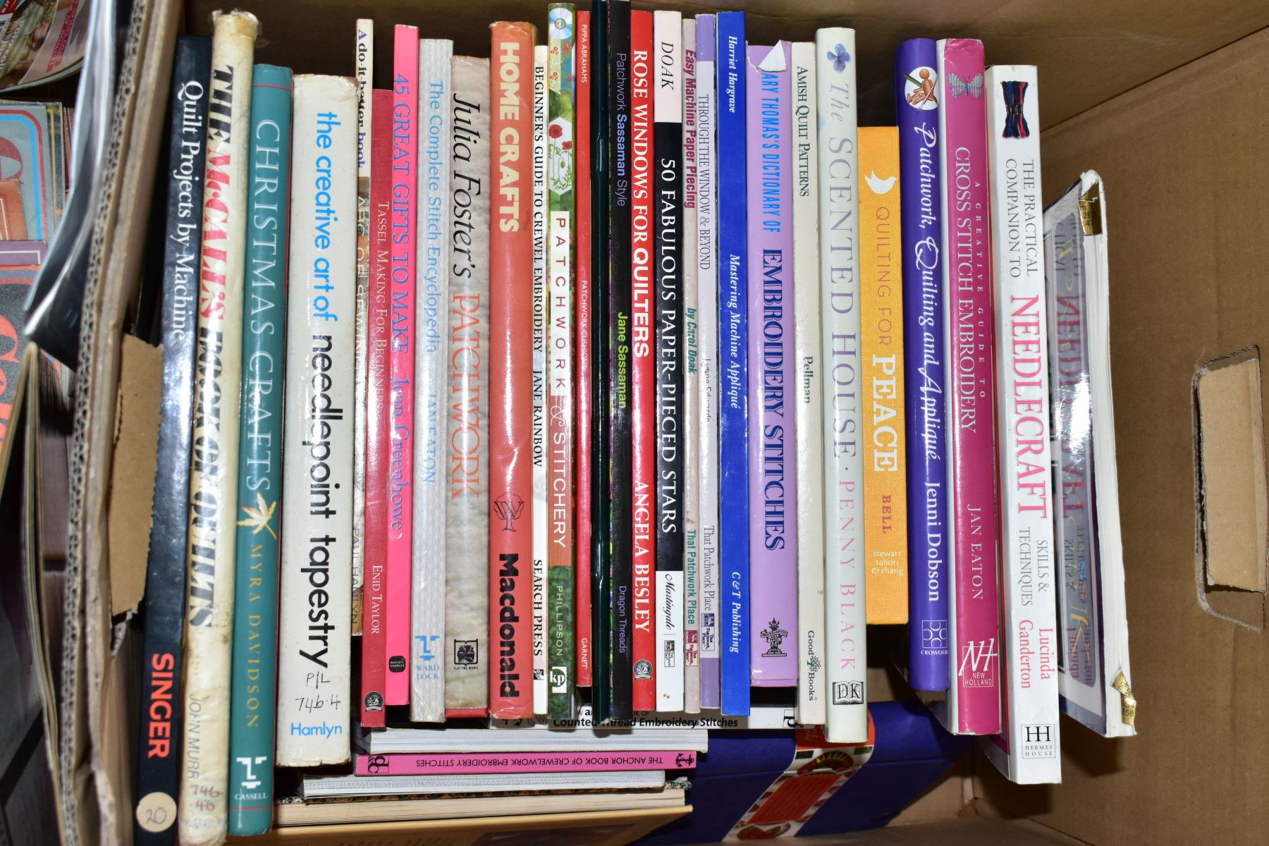THREE BOXES OF BOOKS, PATTERNS AND MAGAZINES, relating to needlecraft, knitting and other craftwork, - Image 3 of 18