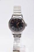 A GENTS 'OMEGA' WRISTWATCH, hand wound movement, round black dial signed 'Omega', Arabic numerals,