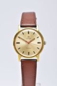 A GENTS 'OMEGA GENEVE' WRISTWATCH, hand wound movement, round champagne dial signed 'Omega, Geneve',