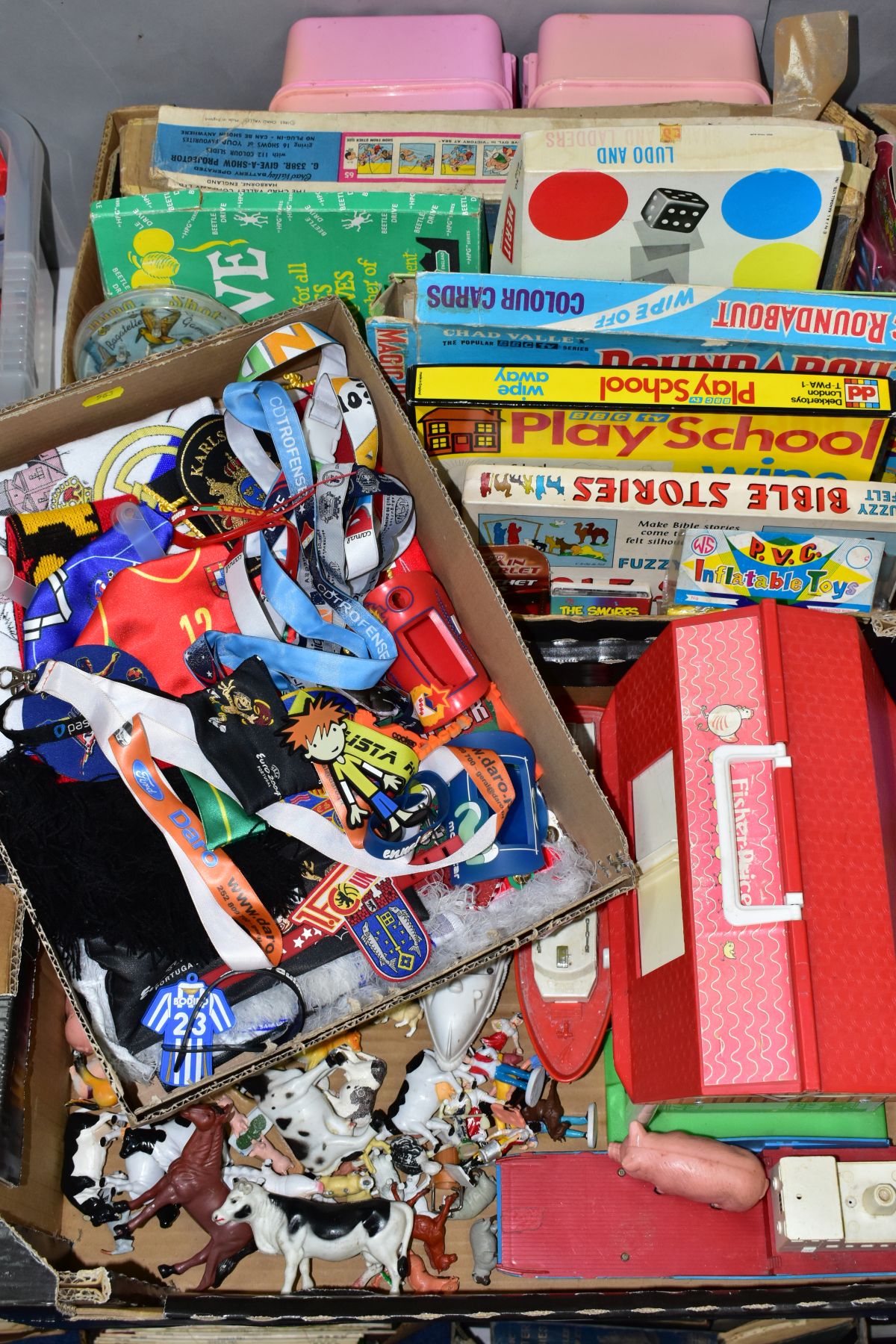 A QUANTITY OF ASSORTED TOYS AND GAMES, to include Fisher-Price Farm House, Tudor Rose plastic