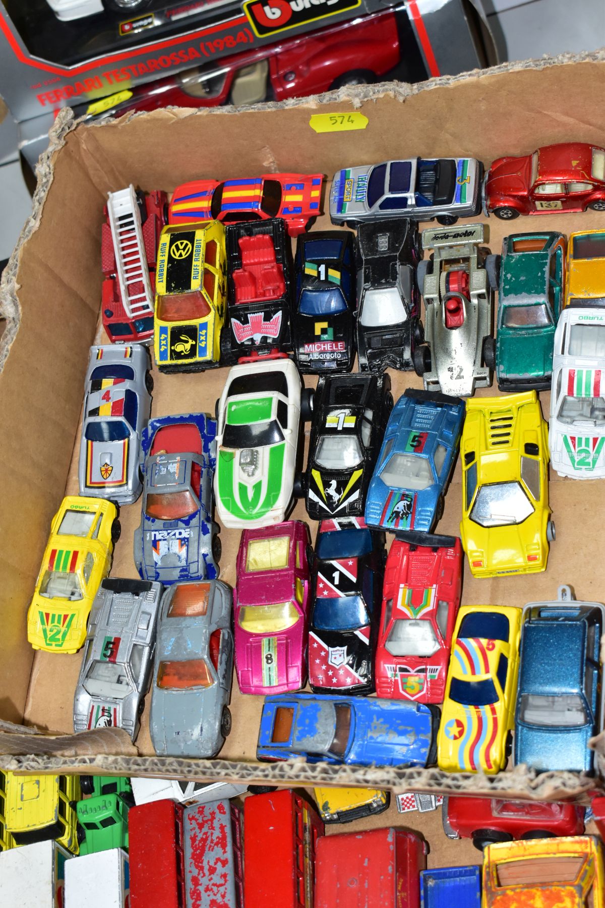 A QUANTITY OF UNBOXED AND ASSORTED PLAYWORN DIECAST VEHICLES, to include Dinky Toys Field Marshall - Bild 2 aus 12