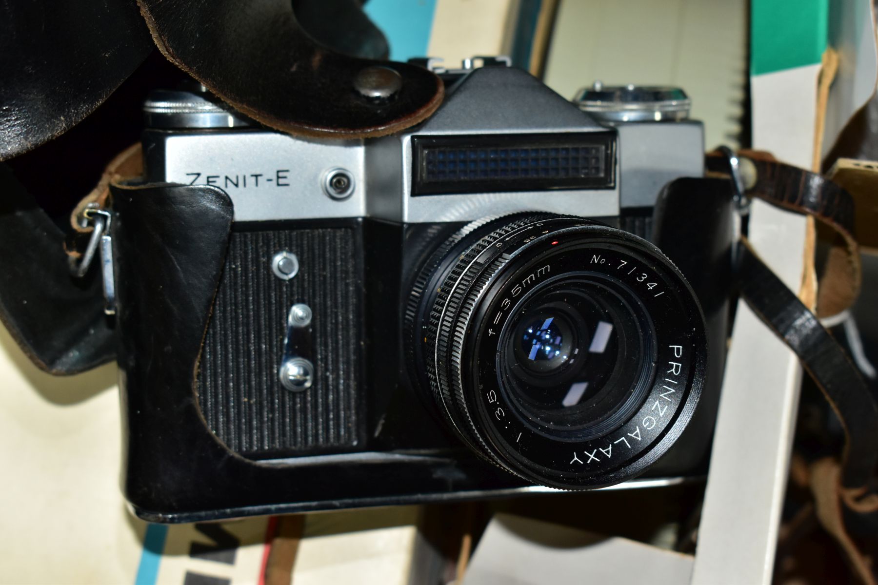 TWO BOXES AND LOOSE SUNDRY ITEMS, to include Zenit - E camera, boxed Minolta standard binoculars - Image 4 of 8