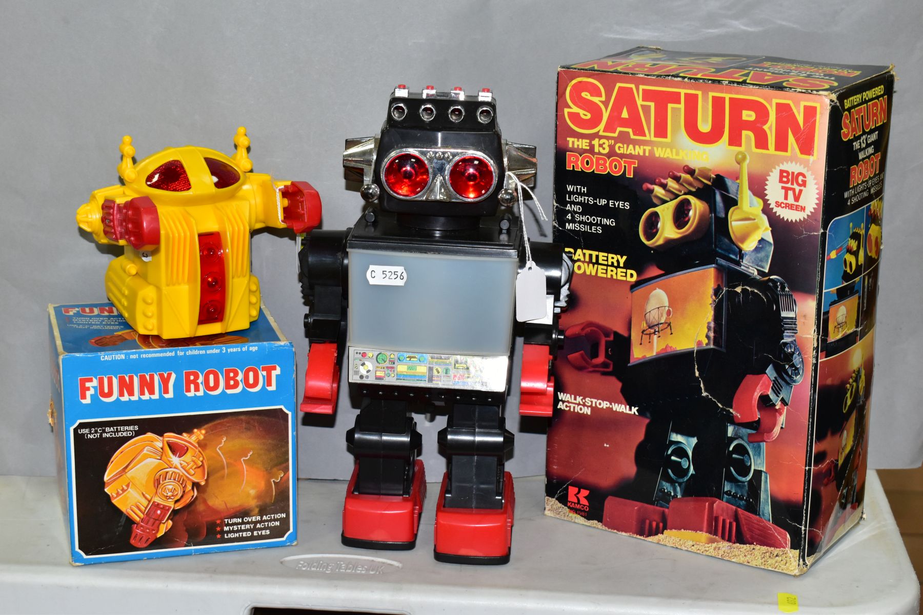 A BOXED KAMCO SATURN PLASTIC BATTERY OPERATED ROBOT, no. 1981, c.1980's, not tested, appears