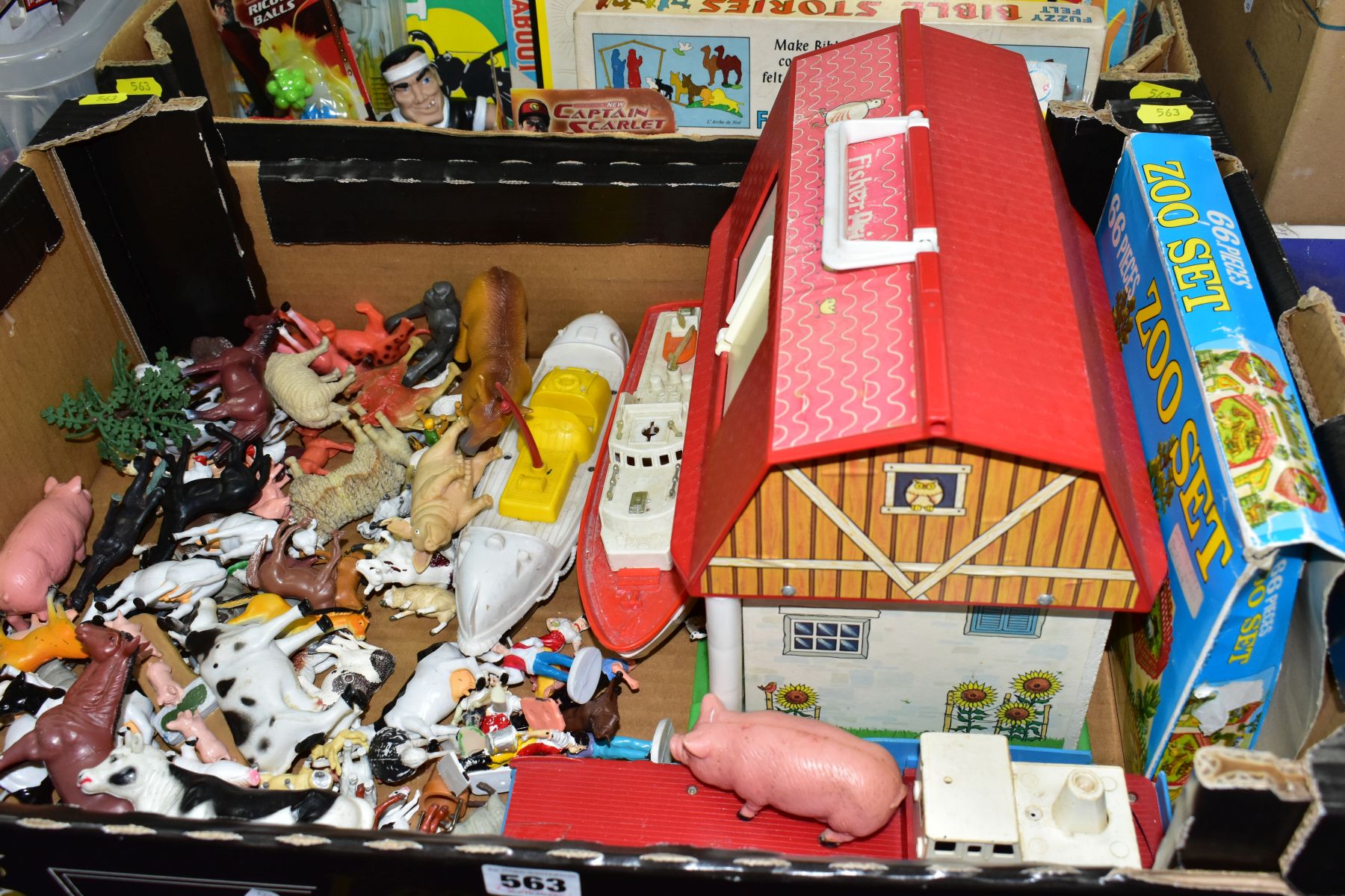 A QUANTITY OF ASSORTED TOYS AND GAMES, to include Fisher-Price Farm House, Tudor Rose plastic - Image 4 of 9