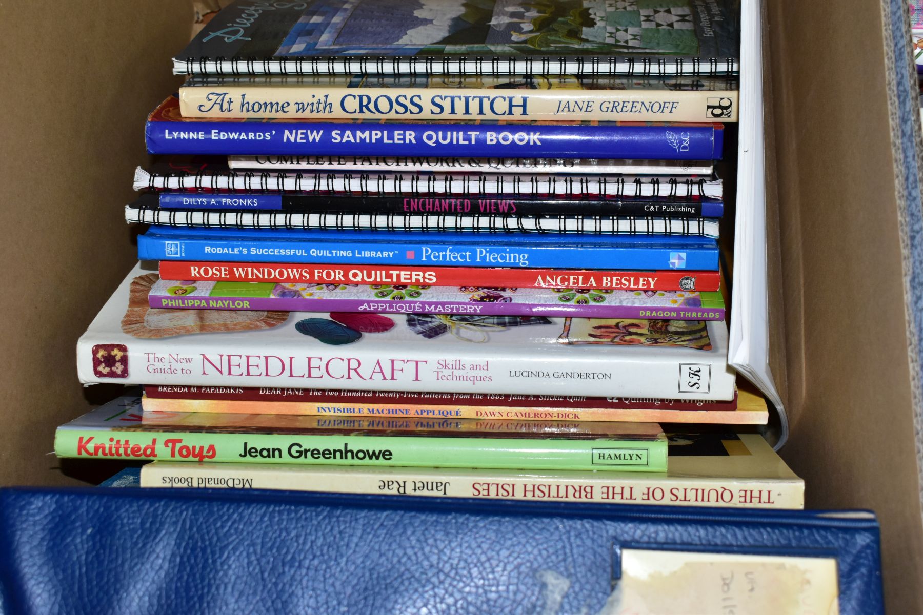 THREE BOXES OF BOOKS, PATTERNS AND MAGAZINES, relating to needlecraft, knitting and other craftwork, - Image 2 of 18