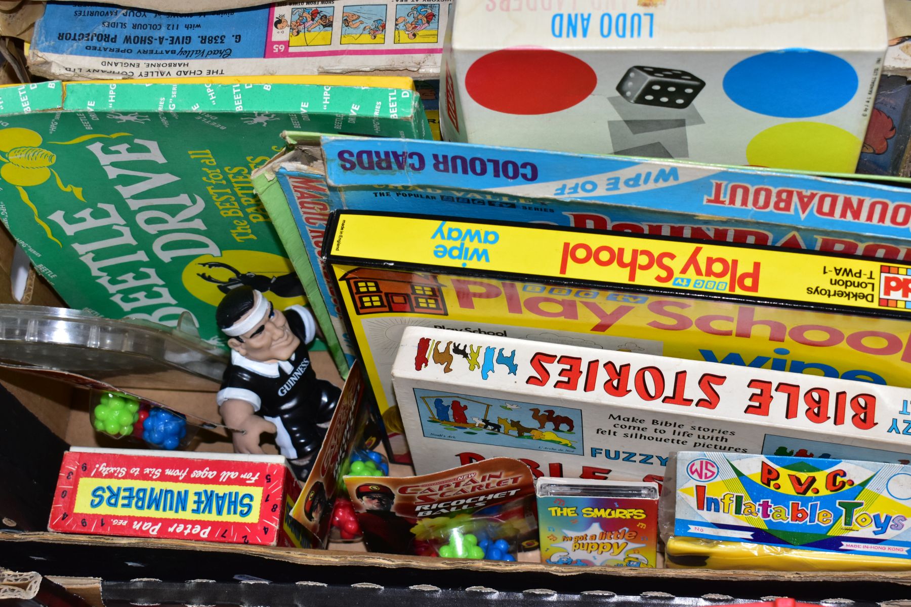 A QUANTITY OF ASSORTED TOYS AND GAMES, to include Fisher-Price Farm House, Tudor Rose plastic - Image 9 of 9