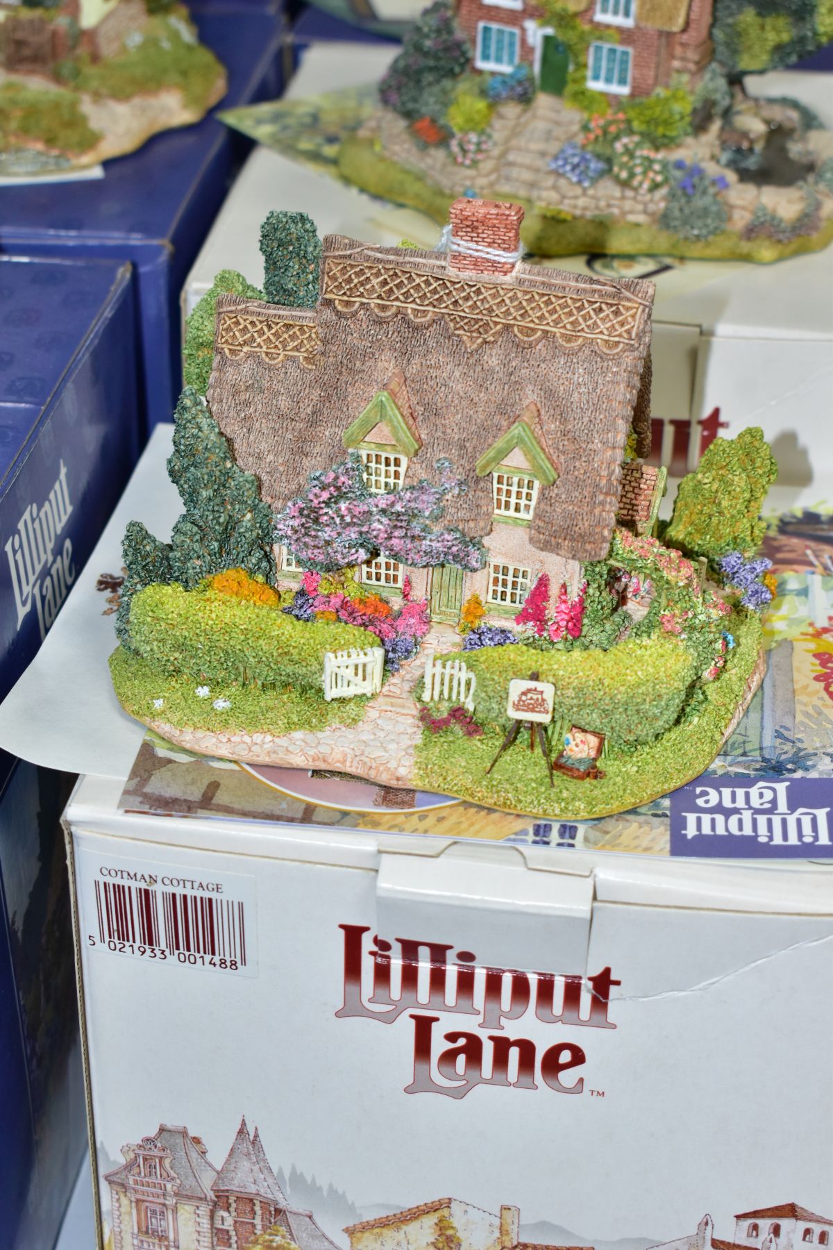 THIRTEEN BOXED LILLIPUT LANE ANNIVERSARY SCULPTURES, all with deeds, 'Cotman Cottage' 1993, ' - Bild 2 aus 15