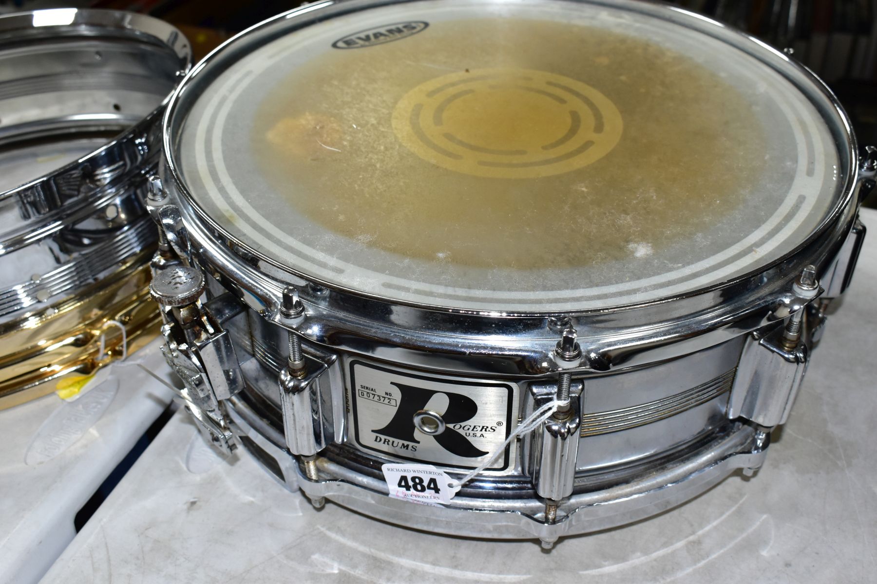 A VINTAGE ROGERS DYNASONIC 14 INCH X 5 INCH CHROMED SNARE DRUM, serial No. D07372 and a Rogers - Image 2 of 6