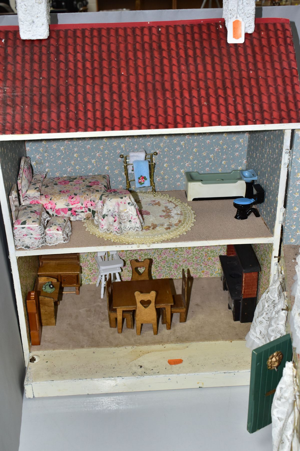 A WOODEN DOLLS HOUSE, modelled as a two storey town house, front opening to reveal two rooms, - Bild 7 aus 9