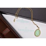 A 14CT GOLD, CHALCEDONY PENDANT NECKLACE, faceted green chalcedony pendant of a tear drop form,