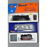 TWO BOXED ROCO HO GAUGE TANK LOCOMOTIVES, class 141, No 141 TA 670, S.N.C.F. Black livery (series 93