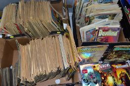 A QUANTITY OF ASSORTED COMICS, to include a collection of 2000AD comics including early issues