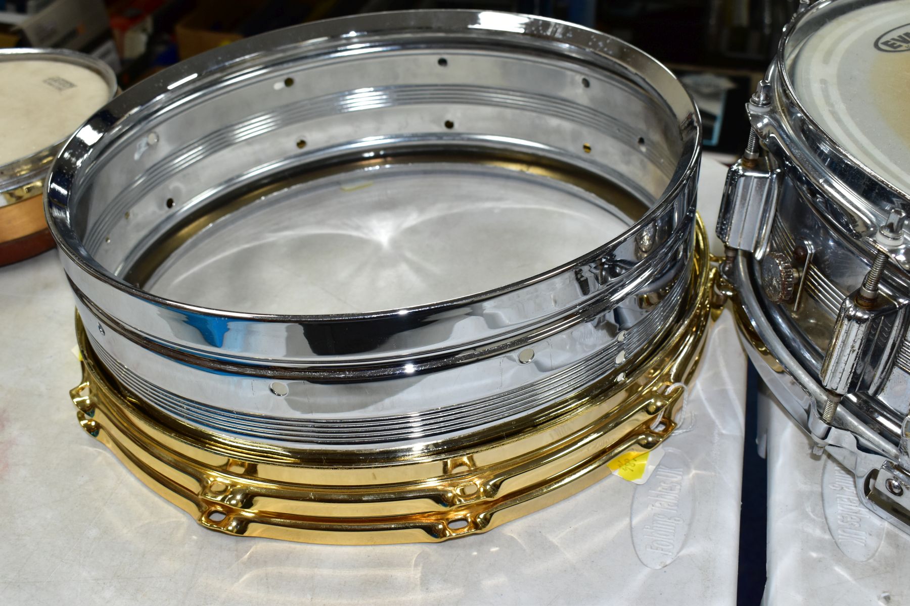 A VINTAGE ROGERS DYNASONIC 14 INCH X 5 INCH CHROMED SNARE DRUM, serial No. D07372 and a Rogers - Image 4 of 6