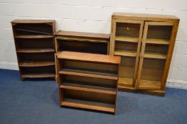 AN EARLY TO MID 20TH CENTURY OAK GLAZED DOUBLE DOOR BOOKCASE, width 91cm x depth 31cm x height