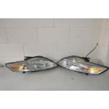 A PAIR OF FORD MONDEO MK4 HEAD LIGHT ASSEMBLIES both NS and OS for 2005 to 2011 car (2)