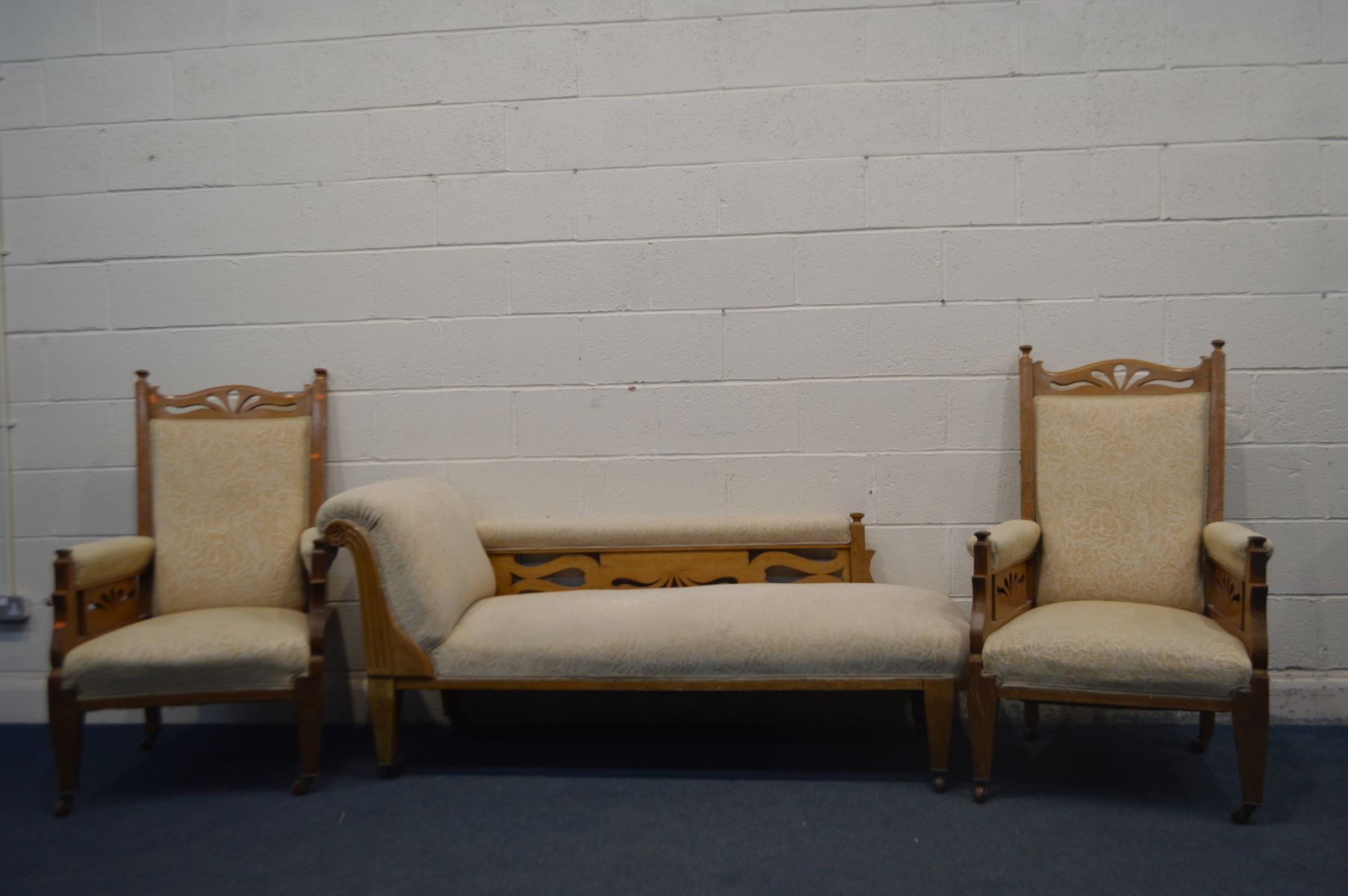 AN EARLY 20TH CENTURY GOLDEN OAK THREE PIECE SUITE PARLOUR SUITE, with foliate upholstery, - Image 2 of 10