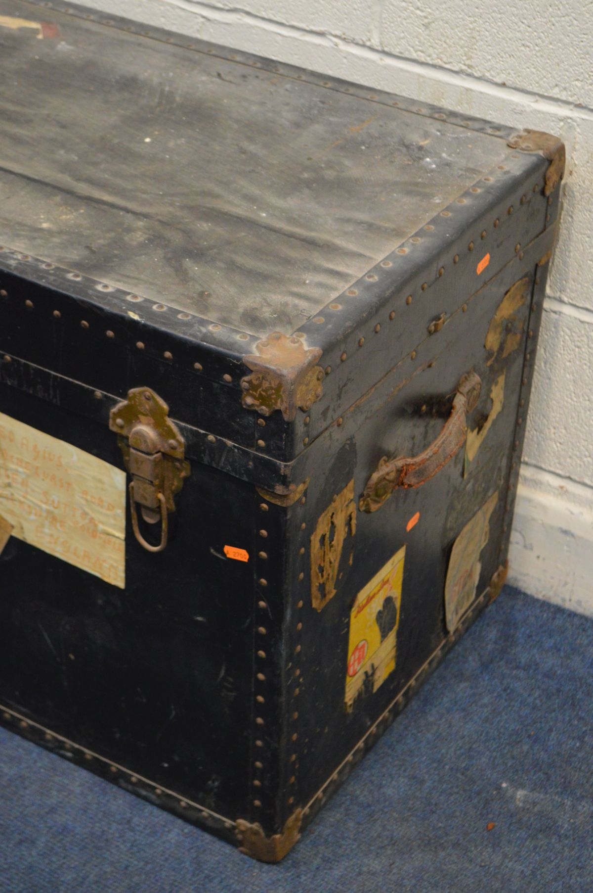 A VINTAGE DARK BLUE TRUNK, with travel labels, width 92cm x depth 52cm x height 60cm - Image 2 of 3