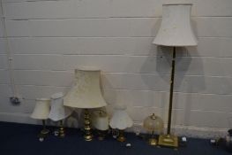 A QUANTITY OF BRASS LAMPS, to include a Corinthian column standard lamp, a pair of two sized table
