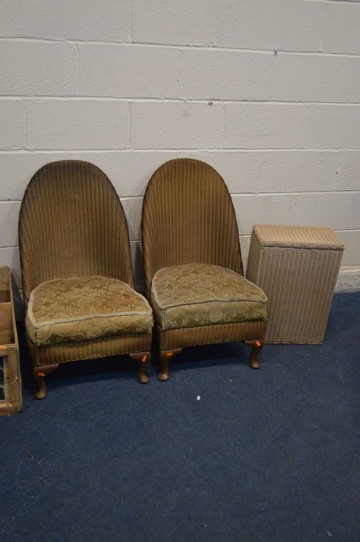 A PAIR OF LLOYD LOOM WICKER CHAIRS, and a linen basket, along with two wooden fruit crates, - Image 2 of 5