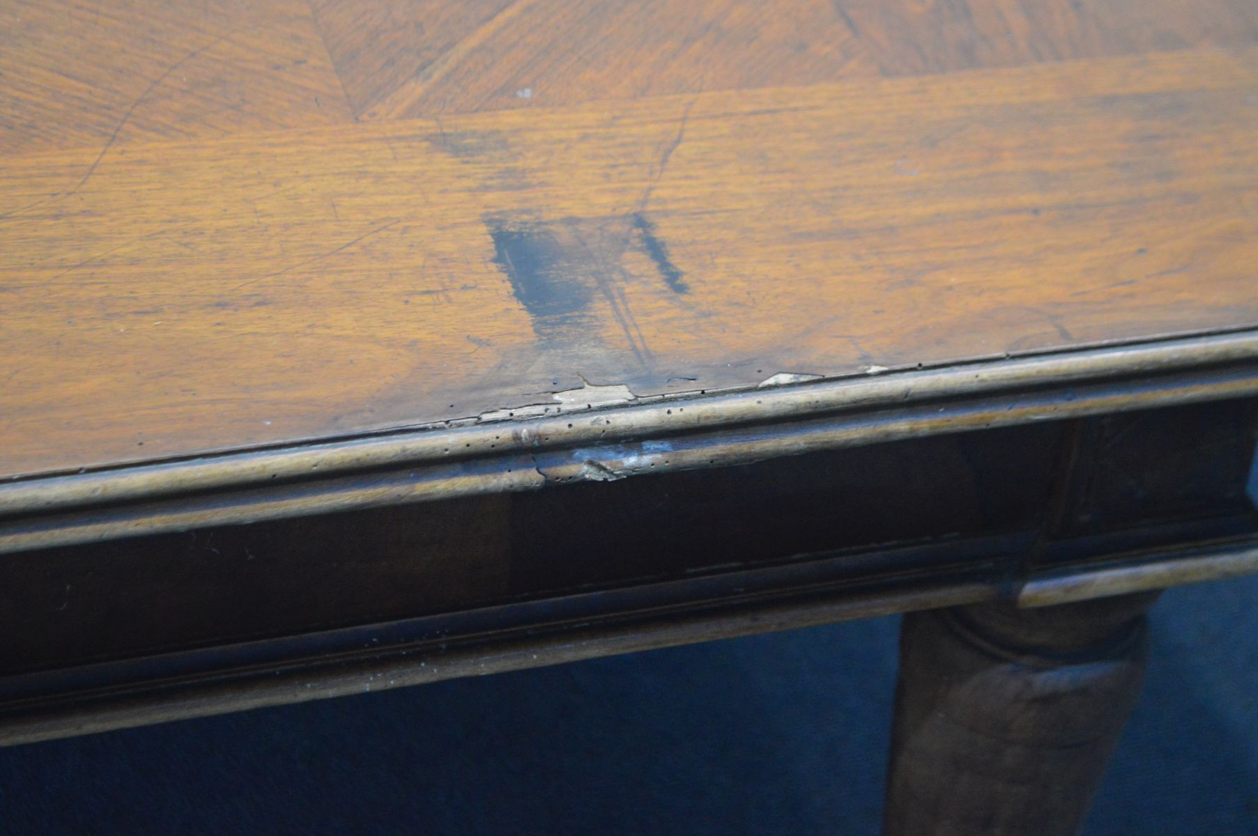 A LARGE FRENCH PARQUETRY TOPPED DRAW LEAF TABLE, on large turned legs, extended length 306cm x - Image 4 of 7