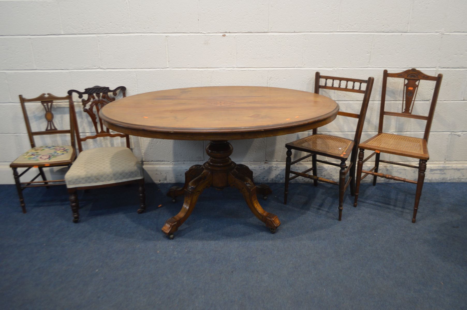 A LATE VICTORIAN WALNUT AND INLAID OVAL LOO TABLE, length 135cm x depth 97cm x height 73cm and