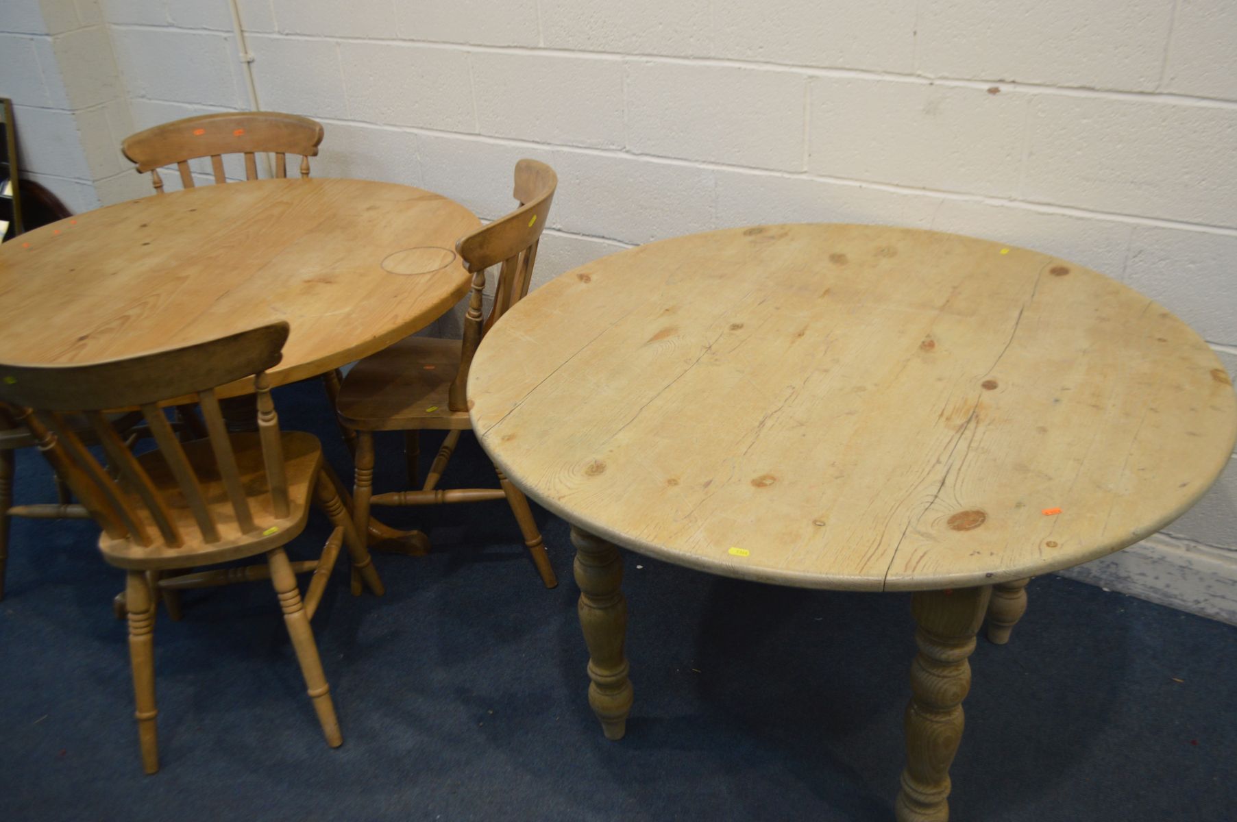 A PINE CIRCULAR PEDESTAL KITCHEN TABLE and four pine kitchen chairs together with a late Victorian - Image 3 of 3