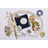 A BAG OF ASSORTED JEWELLERY, to include a ladies 'Sekonda' wristwatch, round mother of pearl dial,