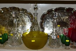 A QUANTITY OF CLEAR AND COLOURED GLASSWARE AND TWO LATE 20TH CENTURY SILVER PLATED TRAYS,