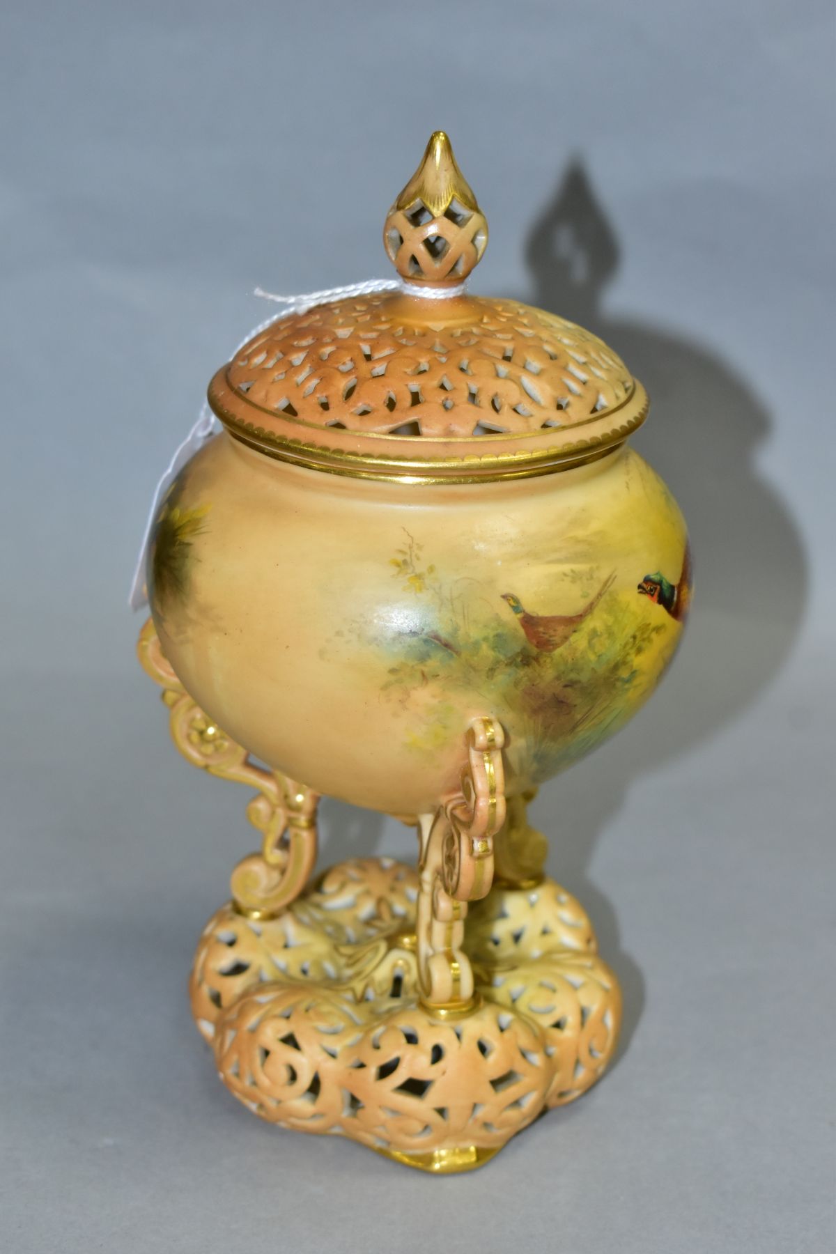 A GRAINGER WORCESTER RETICULATED POT POURRI AND COVER, blush ivory ground, painted by James - Image 2 of 7