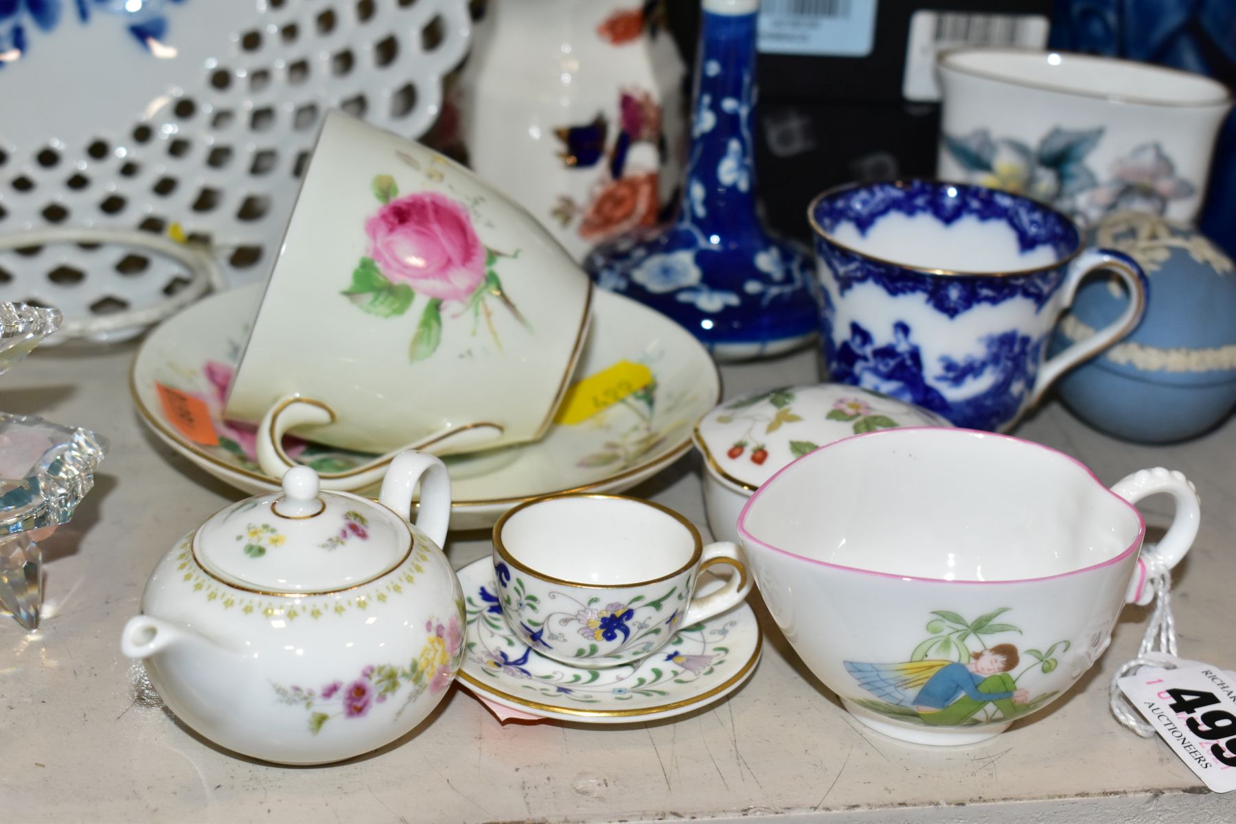 A GROUP OF ORNAMENTS, GIFT WARE, ETC, to include small Royal Worcester 'Enchantment' jug, height - Image 11 of 16