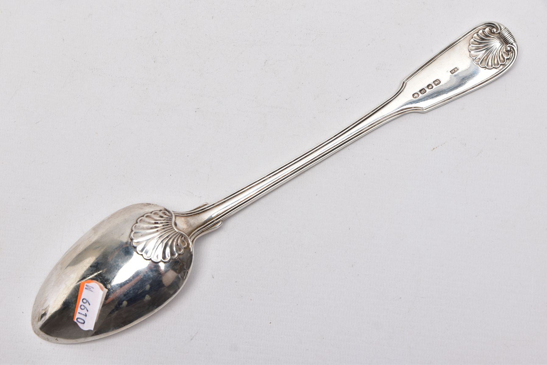 AN EARLY VICTORIAN LARGE SILVER SERVING SPOON, kings pattern design with a reeded rim, engraved - Image 3 of 4