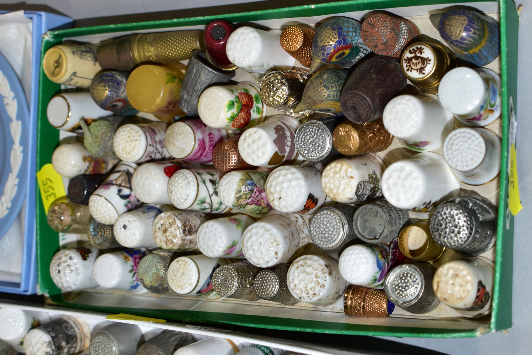 A QUANTITY OF DECORATIVE CERAMIC AND METAL THIMBLES, etc including modern cloisonne bird head - Image 6 of 7