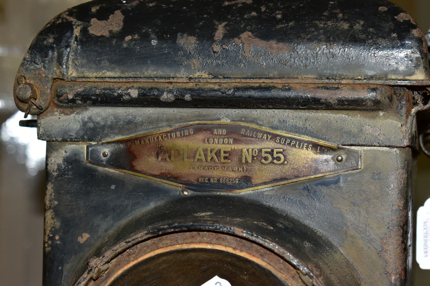 AN ADLAKE NO. 55 RAILWAY LAMP, black painted body with clear bulls eye lens, complete with lift - Image 8 of 8