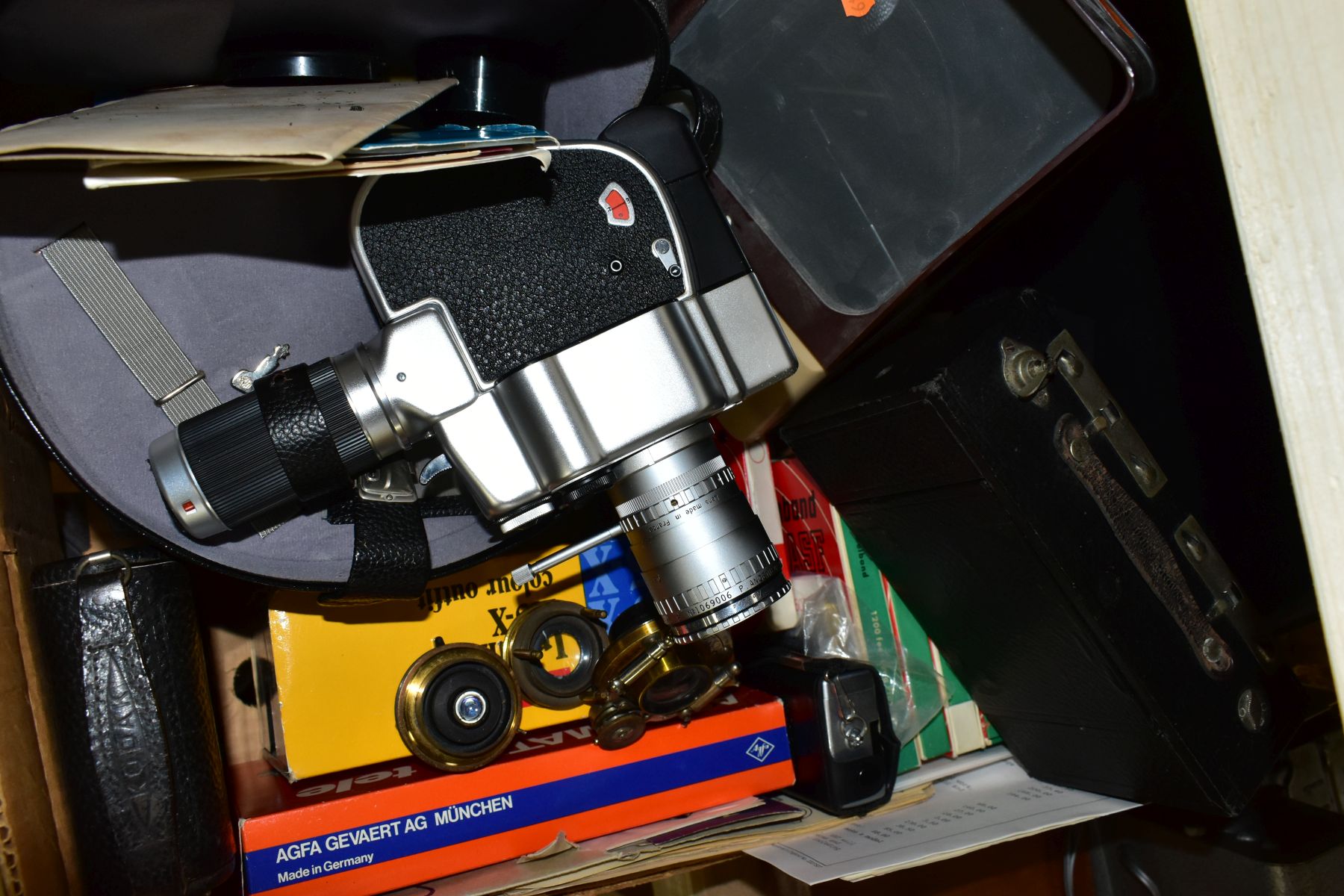 A GROUP OF RADIO'S, TYPEWRITERS, CAMERAS, ETC, including a Roberts R404 radio with envelope of - Image 14 of 14
