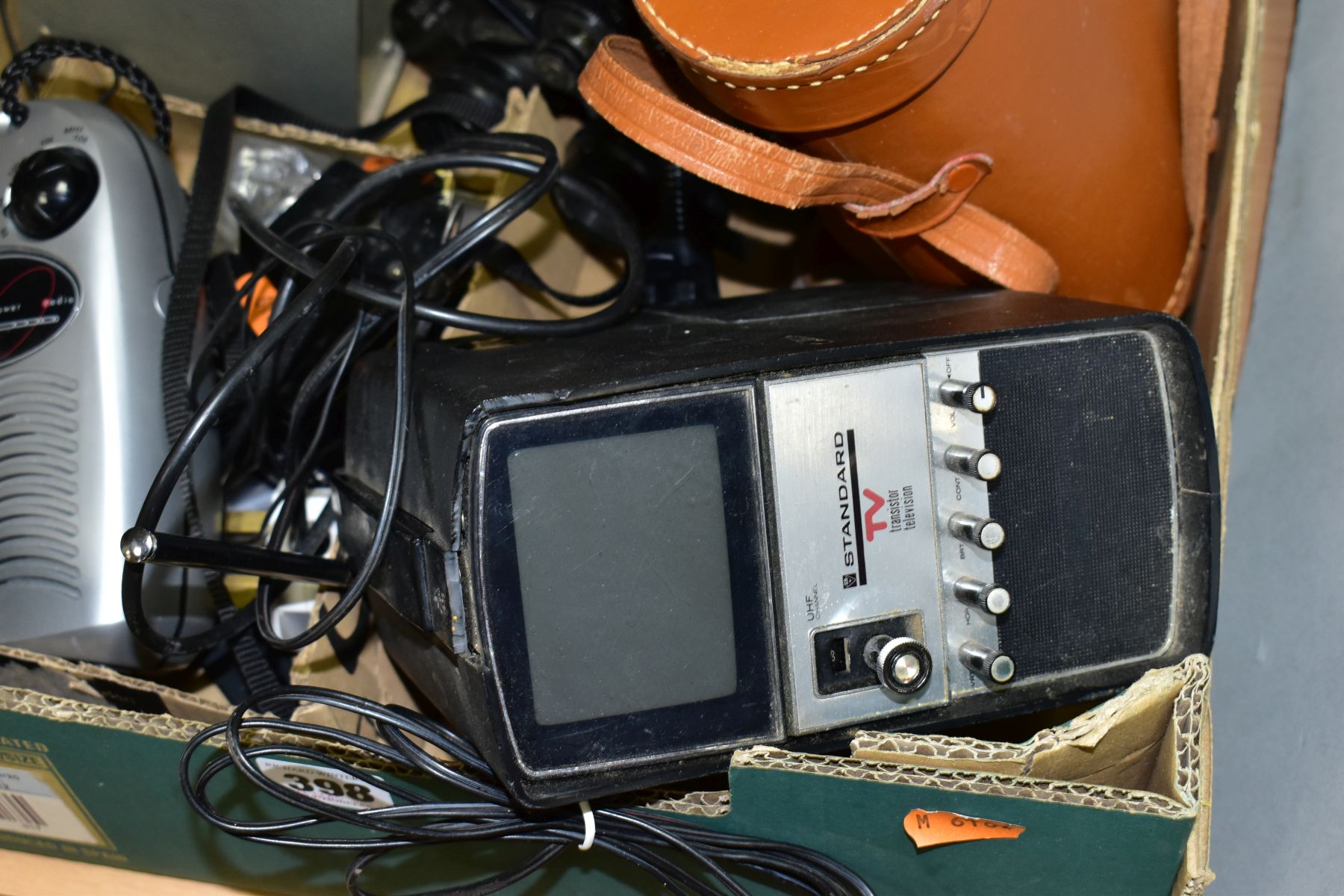 A BOX OF CASED AND LOOSE BINOCULARS, ELECTRICAL METERS, COINS, ETC, including a mid 20th century - Image 4 of 10