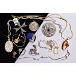 A BAG OF ASSORTED JEWELLERY, to include a silver Lapis Lazuli cabochon ring, hallmarked