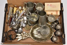 A BOX OF WHITE METALWARE, to include five pint sized pewter tankards, a half pint sized pewter