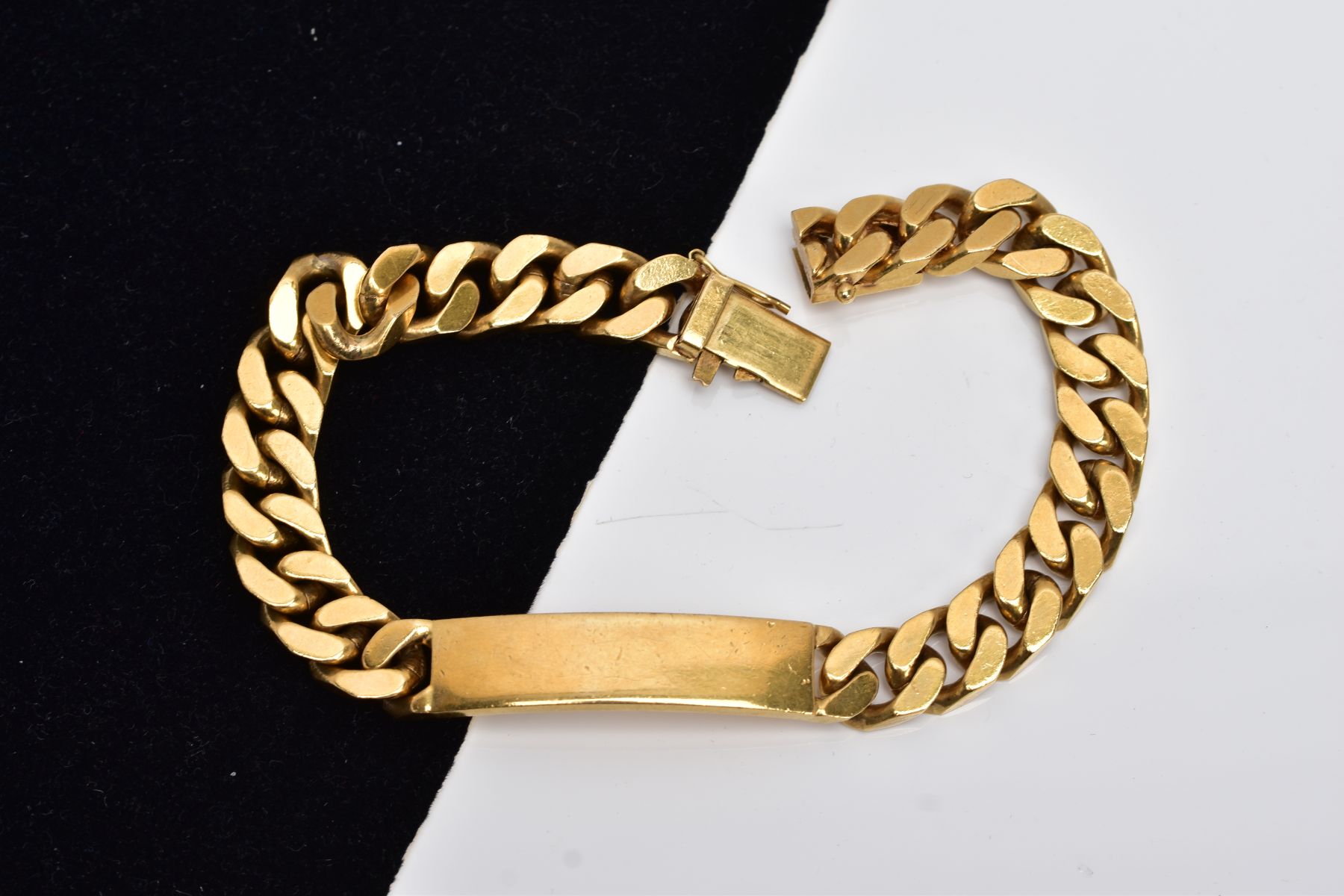 A LATE 20TH CENTURY GENTS HEAVY GAUGE CURB LINK IDENTITY BRACELET, measuring approximately 230mm - Image 2 of 3