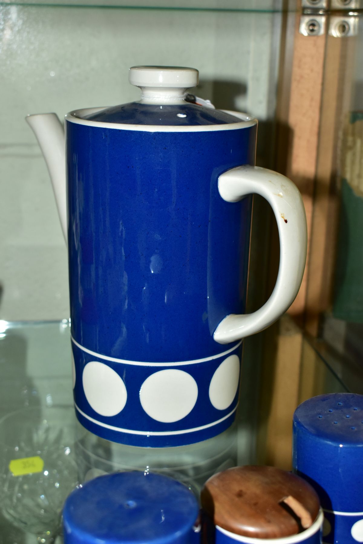 A T.G. GREEN LTD 'JERSEY BLUE', TWO PIECE COFFEE SET, MATCHING CONDIMENT SET ON TRAY AND A - Image 7 of 7